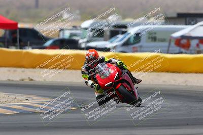 media/Apr-10-2022-SoCal Trackdays (Sun) [[f104b12566]]/Turn 2 (1135am)/